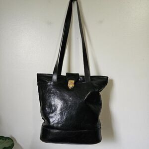 VINTAGE OROTON LARGE BLACK GENUINE COWHIDE SHOULDER BAG